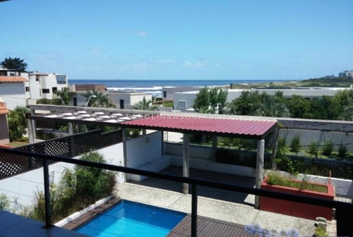 Casa En Venta De 4 Dormitorios En La Barra -ref:3946