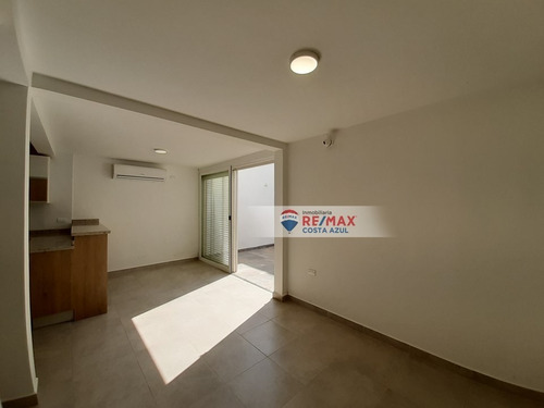 Imagen 5 de 20 de En Venta Town House Remodelado A Estrenar En Playuela, Tucacas.