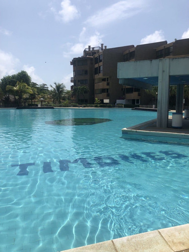 Venta De Apartamento Pent-house En Conj Res Los Timones, Higuerote, Estado Miranda. Mr