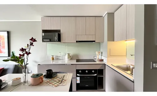 Arriendo Metro Irarrazaval / Jose Domingo Cañas