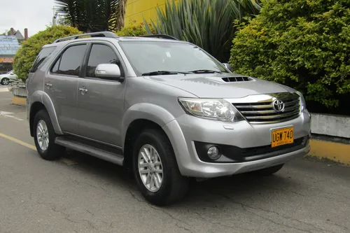 Toyota Fortuner 3.0 Sr5