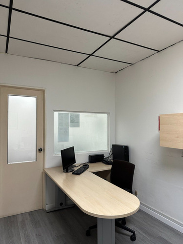 Venta De Edificio Comercial En La Urbina Mcpio Sucre, Caracas Iv