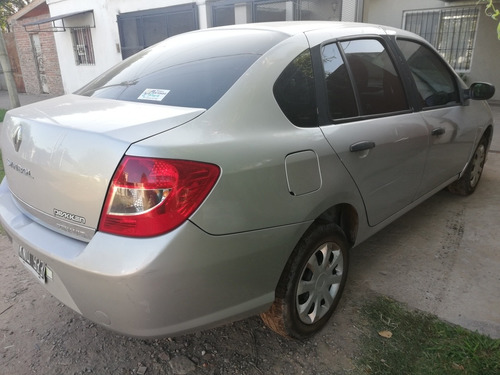 Imagen 5 de 8 de Renault Symbol 2011 1.6 16v Pack