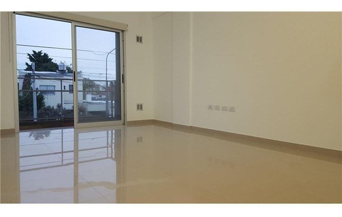 Venta De Monoambiente En Quilmes - Ideal Inversor !!