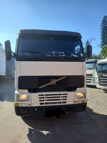 Imagem 1 de 4 de Fh 380 6x2 Volvo 2003 Temos Disponiveis 2007 E 2008 Também