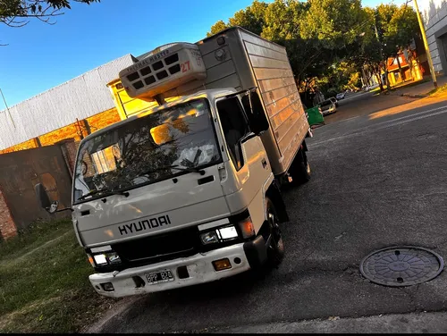 Hyundai Mighty . Mod 98 Con Furgón De Frío Motor Nuevo Japon