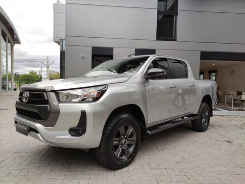 Toyota Hilux 2.8 Cd Sr 177cv 4x4