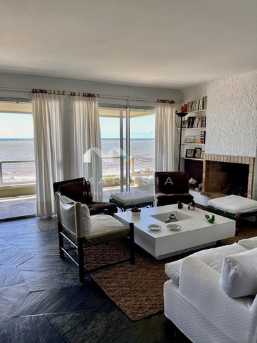 Departamento  En Alq. Temporario En Playa Brava, Punta Del Este, Punta Del Este / Maldonado