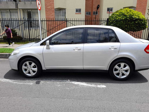 Nissan Tiida Emotion 1.8