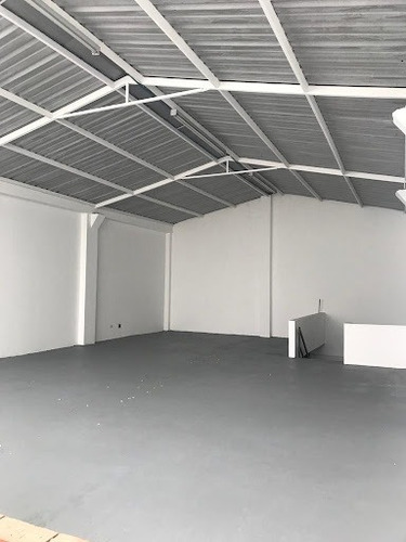 Imagen 2 de 20 de Bodegas En Arriendo Las Ferias 90-68222