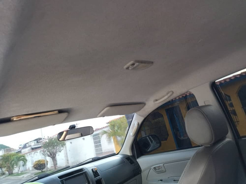 Imagen 8 de 13 de Toyota Hilux Kavak 4x4 Sincronica