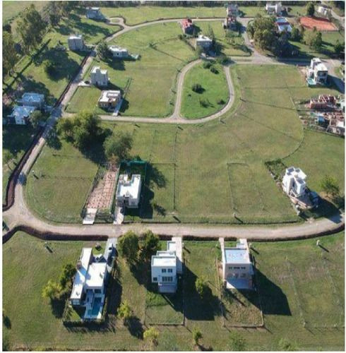 Variedad De Casas En Barrio La Golondrinas