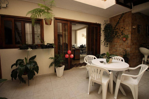 Imagem 16 de 29 de Sobrado Com 4 Dormitórios À Venda, 270 M² Por R$ 750.000,00 - Uberaba - Curitiba/pr - So2253