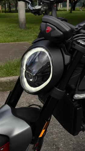 Ducati Monster 937