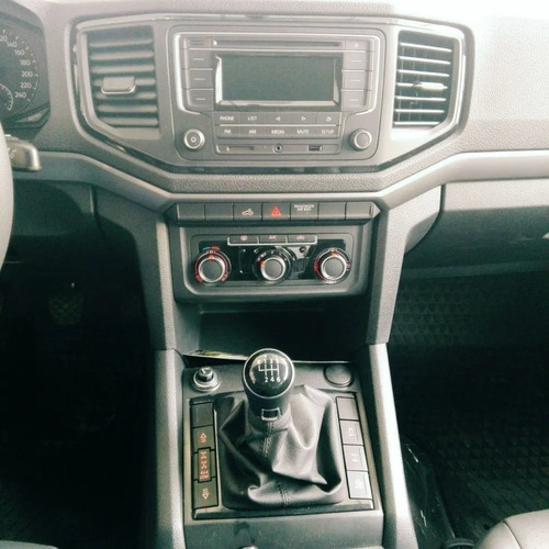 Imagen 13 de 25 de Volkswagen Amarok Trendline 0km Manual 4x2 Vw 2023 Nueva R1