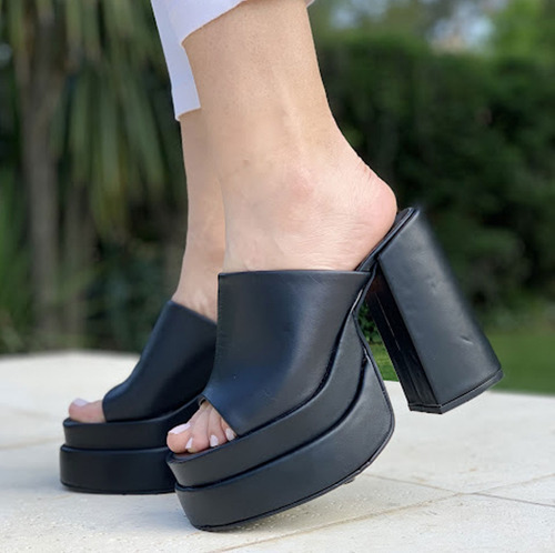 Imagen 5 de 7 de Zapato Botinera Zueco Cuero Plataforma Taco Alto 13 Cm