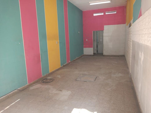 Imagen 4 de 6 de Local 35m² - Villa Luzuriaga