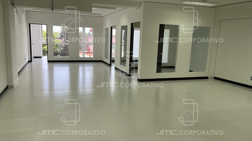 Oficina En Renta Cerca De Palacio De Los Deportes
