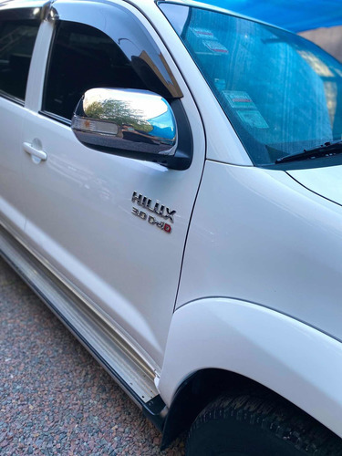 Toyota Hilux 3.0 Cd Srv Cuero 171cv 4x2 - E4 2014