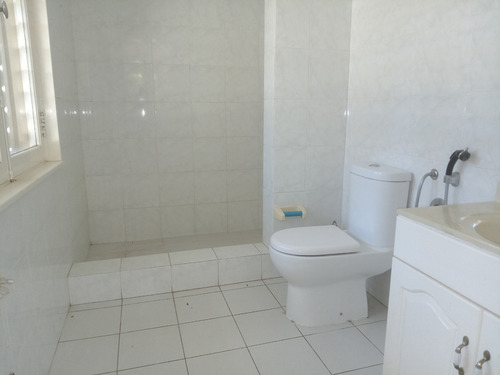 Oportunidad Gran Casa En Santo Domingo, Bajo Precio Tasación