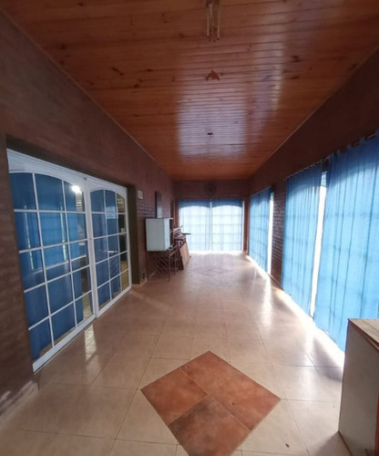 Quinta De Lujo En Barrio Jorge Newbery