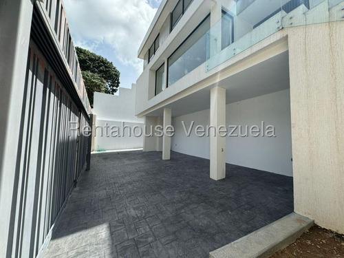 Ana Torres. Casa Dúplex En Venta 2518155 En Prados Del Este