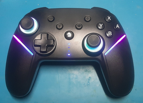 Control Inalambrico Multiplataforma Led Negro (Usado)