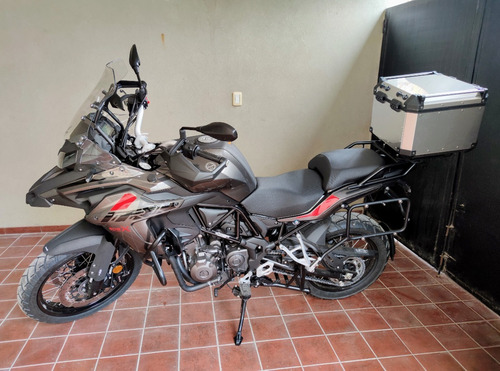 Imagen 5 de 8 de Benelli Trk 502x Año 2020