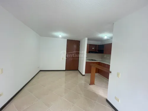 Apartamento En Arriendo En Camino Verde. Cod A776111