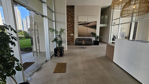 Arriendo Amplio Y Hermoso Departamento Estilo Mariposa