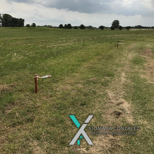 Se Vende Lote En Barrio Cerrado Frente A La Laguna.