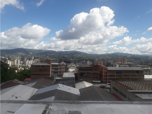 Edificio Industrial En Boleita. 78-24-30