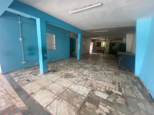 Imagen 2 de 10 de Venta De Local Comercial En San Roque, Sobre Costanera R1586