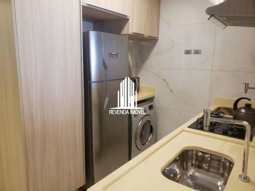 Imagem 3 de 6 de Apartamento À Venda Em Cambuci - Lo878