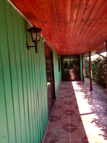 Se Arrienda Amplia Casa 4d, 1b Champa, Sólo 45 Kms Santiago