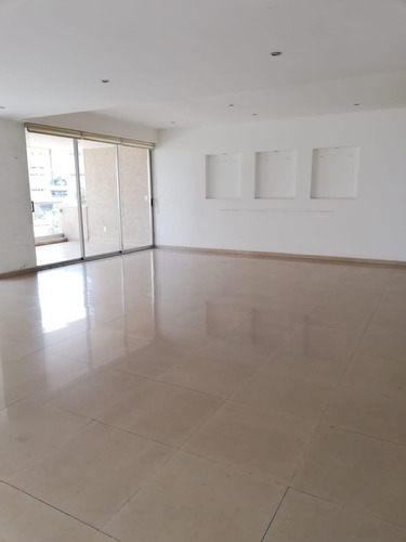 Departamento En Renta En Bosques De Las Lomas Con Terraza