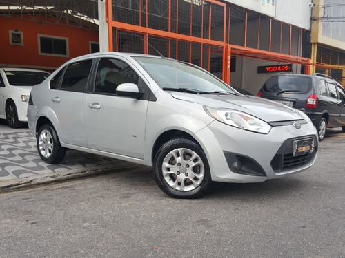 Ford Fiesta Sedan Se 1.6 Rocam (flex) 2014 + Completo