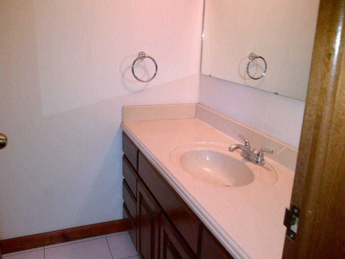 Imagen 5 de 9 de Rento Apto Z.10 Edif.portofino Ref.5720