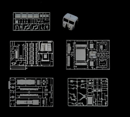 Steyr Rso/01 By Italeri # 6549 1/35 Incluye 7 Figuras