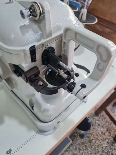 Maquina De Coser Calzados Strobel Modelo 600 - Casa Siritto