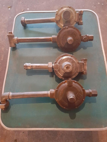 - Regulado Gas Para Tubo De 45 Kg Para 2 Tubos (Usado)