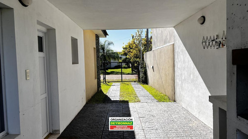 Imagen 21 de 30 de Complejo Turístico En Venta En Colón Entre Ríos Piscina