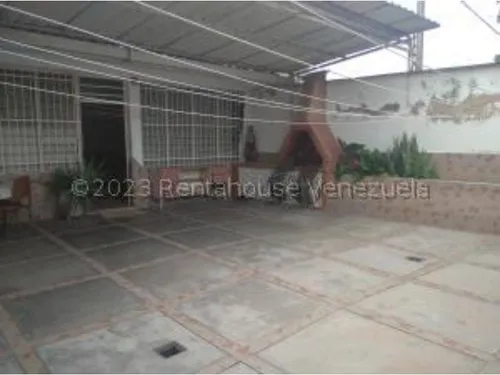 #25-13391 Amplia Casa En El Limón