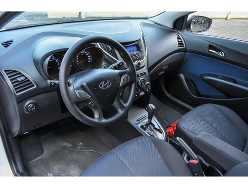 Imagem 8 de 15 de Hyundai Hb20 Comfort Plus 1.6 At