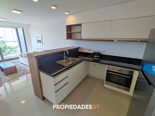 Imagen 8 de 26 de A La Venta Un Dormitorio Y Medio A Pasos De Rambla Brava - Punta Del Este
