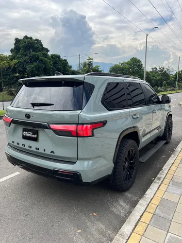 Toyota Sequoia 3.5 V6 Platinum
