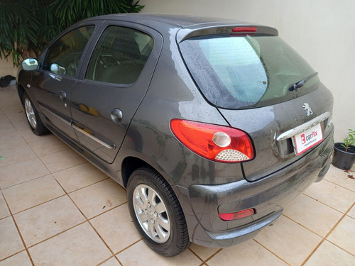 Imagem 3 de 15 de Peugeot 207 1.4 Xr 8v Flex 4p Manual