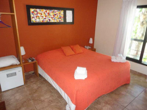 Imagen 16 de 24 de Hotel En Calle 18 De Julio- Colonia Del Sacramento