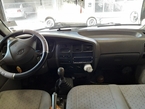 Kia - Besta Grand