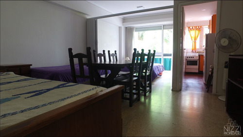 Imagen 1 de 14 de Departamento En Venta De 1 Ambiente Zona Centro. - Ref: 1255